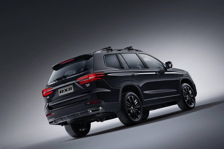 Аналог Toyota Land Cruiser 300 с дизайном Volkswagen Touareg: в России появился рамный внедорожник MG RX8 за 4,2 млн рублей с полным приводом и 6-ступенчатым «автоматом» - 2 Аналог Toyota Land Cruiser 300 с дизайном Volkswagen Touareg: в России появился рамный внедорожник MG RX8 за 4,2 млн рублей с полным приводом и 6-ступенчатым «автоматом»