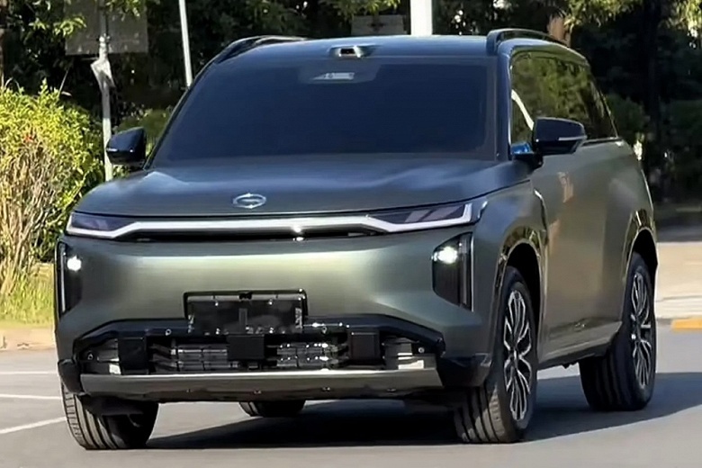 Новейший гибридный кроссовер GAC S7 засветился вживую на фото. Эта машина приедет в Россию - 1 Новейший гибридный кроссовер GAC S7 засветился вживую на фото. Эта машина приедет в Россию