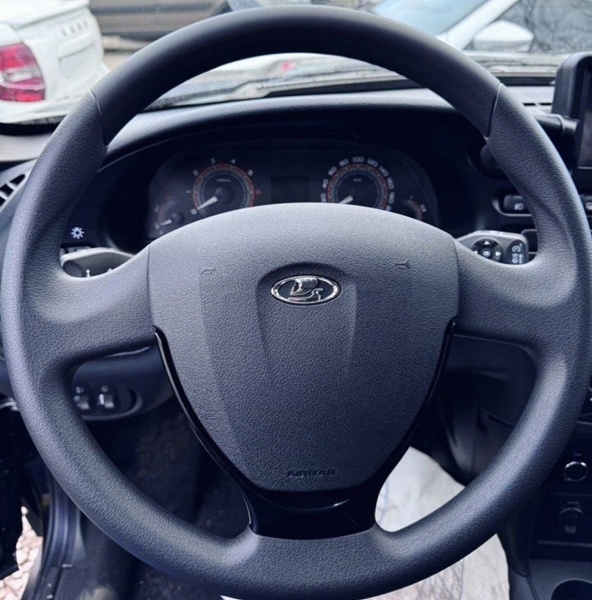 В России стартовали продажи обновленной «Нивы» — Lada Niva Travel с подушками безопасности уже у дилеров - 1 В России стартовали продажи обновленной «Нивы» — Lada Niva Travel с подушками безопасности уже у дилеров