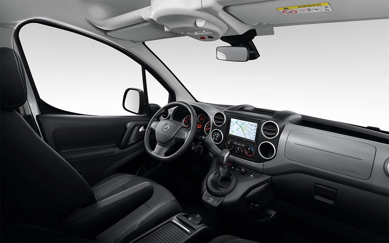 Ещё одна альтернатива Lada Largus, но уже от немецкого бренда. Opel Combo Life 2022 продают в России за 2,2 млн рублей - 3 Ещё одна альтернатива Lada Largus, но уже от немецкого бренда. Opel Combo Life 2022 продают в России за 2,2 млн рублей