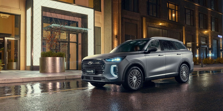 Такого &laquo;упакованного&raquo; кроссовера Chery в России еще не было: Chery Tiggo 9 получит не только мощный мотор и 8-стeпенчатый &laquo;автомат&raquo;, но и массу опций, которых нет ни у одной другой машины Chery