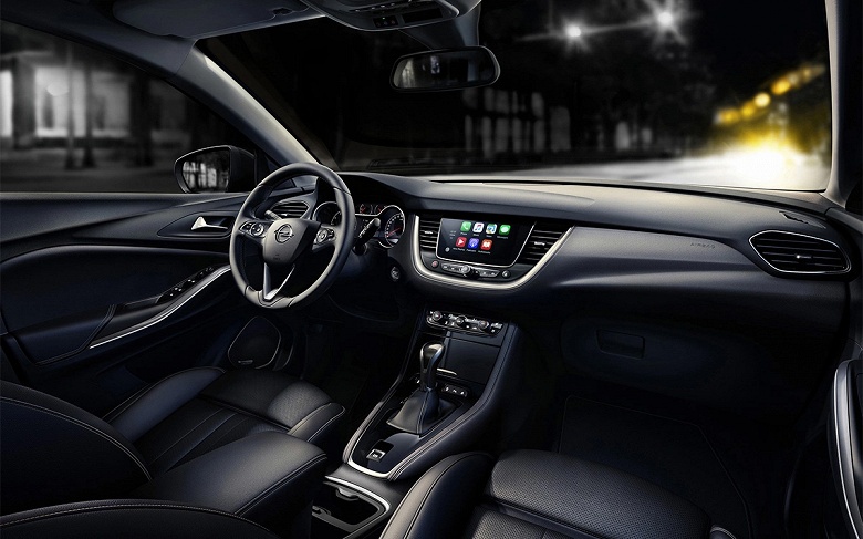 У россиян ещё есть возможность получить немецкое качество по выгодной цене: в продаже обнаружились кроссоверы Opel Grandland X с 6-ступенчатым &laquo;автоматом&raquo; &mdash; всего 2,5 млн рублей