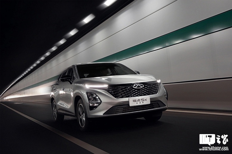 Chery показала вживую новейший компактный кроссовер Chery Tiggo 5x High Energy Edition - 2 Chery показала вживую новейший компактный кроссовер Chery Tiggo 5x High Energy Edition