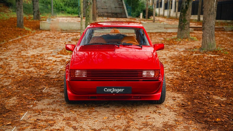 В этом сложно поверить, но это Ferrari 308 GTB в другом кузове. Для Sbarro Super Eight создали новый кузов - 2 В этом сложно поверить, но это Ferrari 308 GTB в другом кузове. Для Sbarro Super Eight создали новый кузов