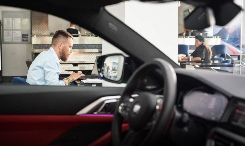 Глава «Москвича» пожаловался на дефицит новых машин дешевле 2 млн рублей в России