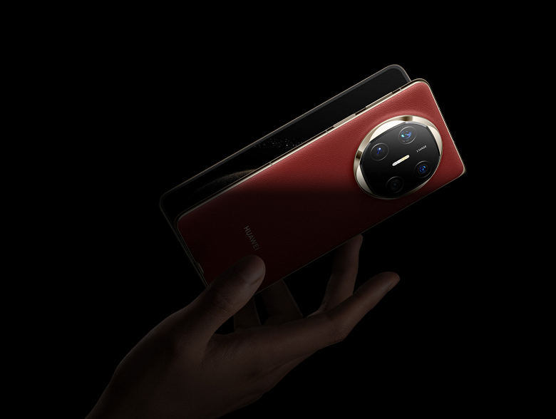 В России стартовал предзаказ на складной смартфон Huawei Mate X6 с увеличенными экранами