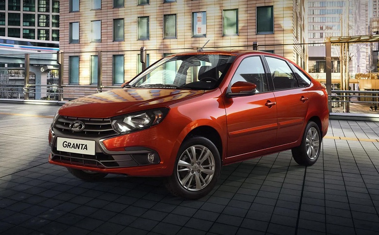 Lada Granta подешевела до 900 тыс. рублей, но не в России, а в Белоруссии - 1 Lada Granta подешевела до 900 тыс. рублей, но не в России, а в Белоруссии