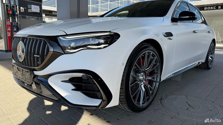 Премиум-эксклюзив из Германии прямиком в Россию: у российского дилера появился Mercedes-AMG E 53 2024 с силовой установкой мощностью 585 л.с. - 1 Премиум-эксклюзив из Германии прямиком в Россию: у российского дилера появился Mercedes-AMG E 53 2024 с силовой установкой мощностью 585 л.с.