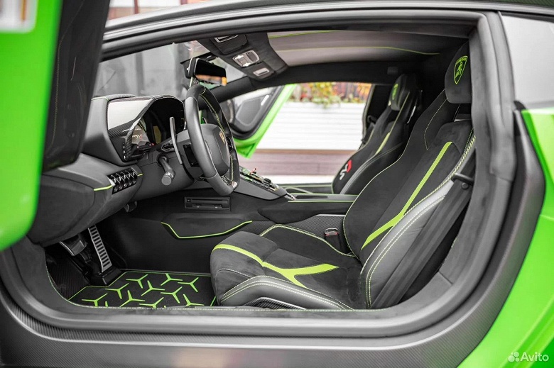 В России продают Lamborghini Aventador SVJ как у Джейсона Стейтема