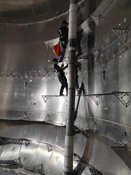 &laquo;Starship просто гигантский&raquo;. Новейший космический корабль показали внутри