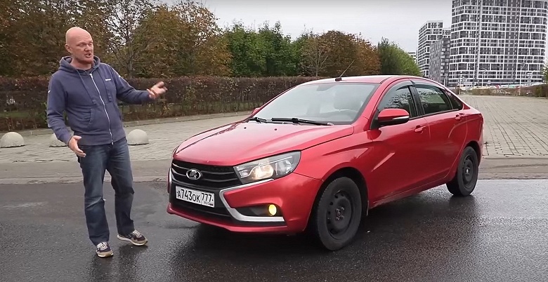 Что поломалось и что заменили за девять лет: &laquo;За рулем&raquo; рассказал о проблемах Lada Vesta из стартовой партии 2015 года