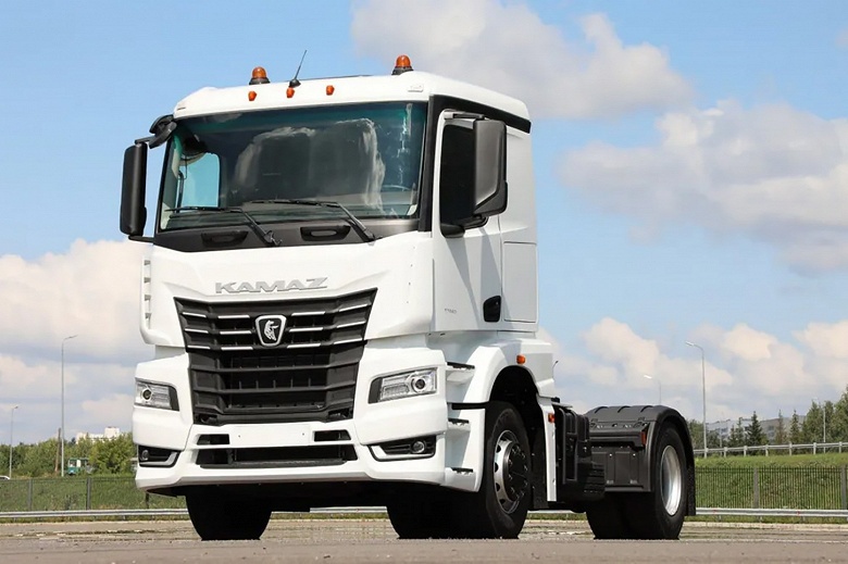 Купить КамАЗ в России можно в один клик &mdash; теперь КамАЗы продаются на Ozon