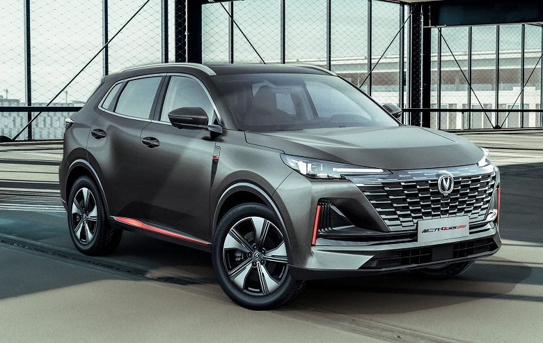 Россияне обожают Changan: продажи бестселлера выросли в 4 раза, а в целом по бренду продажи увеличились в 2,5 раза за последний год - 1 Россияне обожают Changan: продажи бестселлера выросли в 4 раза, а в целом по бренду продажи увеличились в 2,5 раза за последний год