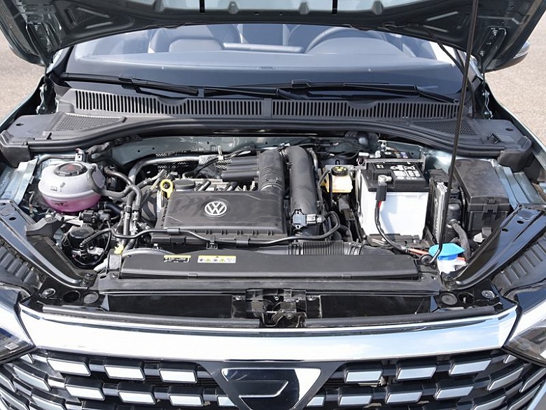 Этот новейший седан от Volkswagen официально ждут в России. Стартовало производство Jetta VA7, опубликованы живые фото