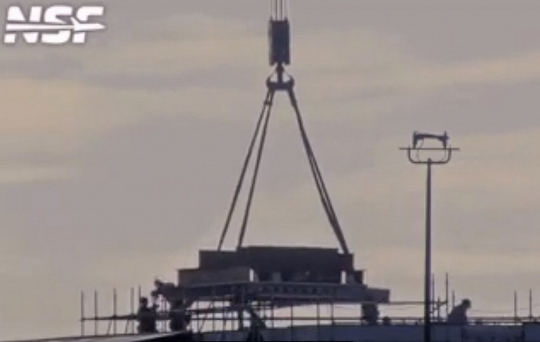 На космодроме Starbase, который Илон Маск решил превратить в город, демонтируют гигантские буквы SpaceX. Кроме того, активно строится новый стартовый стол - 3 На космодроме Starbase, который Илон Маск решил превратить в город, демонтируют гигантские буквы SpaceX. Кроме того, активно строится новый стартовый стол