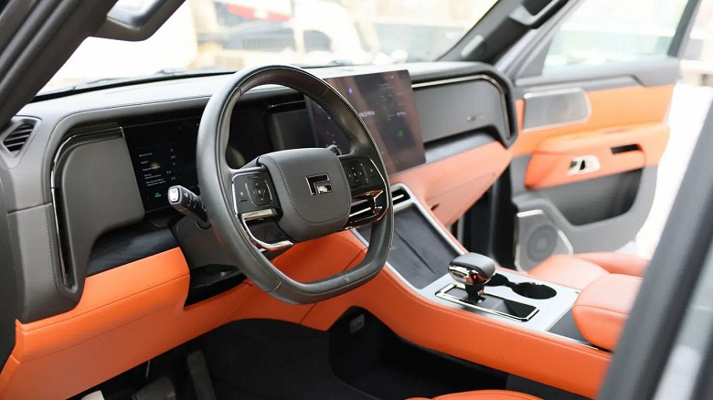 Аналог Li L7 с адаптивной подвеской и запасом хода более 1300 км официально представили в России: объявлены цены и комплектации Rox 01 (Polarstone 01) - 3 Аналог Li L7 с адаптивной подвеской и запасом хода более 1300 км официально представили в России: объявлены цены и комплектации Rox 01 (Polarstone 01)