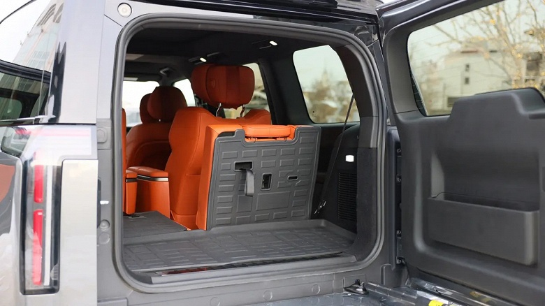 Аналог Li L7 с адаптивной подвеской и запасом хода более 1300 км официально представили в России: объявлены цены и комплектации Rox 01 (Polarstone 01) - 4 Аналог Li L7 с адаптивной подвеской и запасом хода более 1300 км официально представили в России: объявлены цены и комплектации Rox 01 (Polarstone 01)