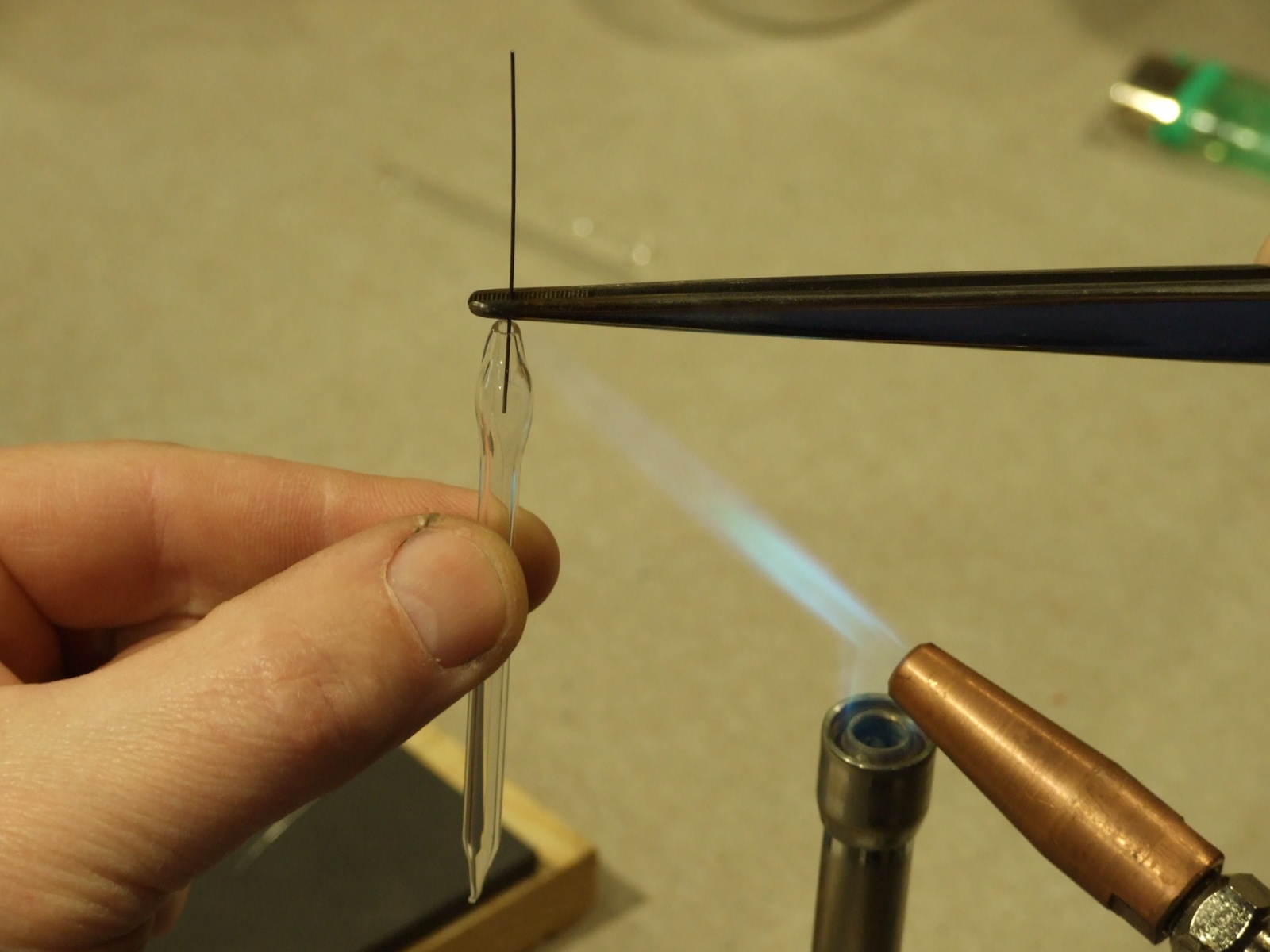 Электровакуумные работы в домашней мастерской. Впаи в молибденовое стекло - 19