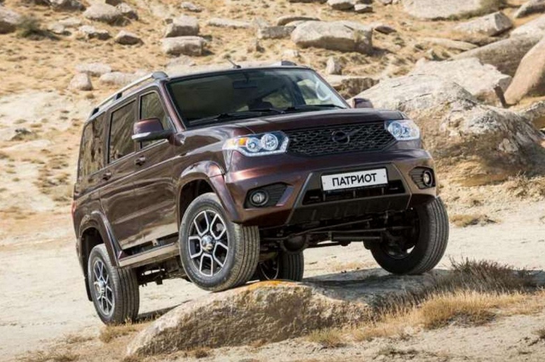 Стало известно, когда УАЗ &laquo;Патриот&raquo; получит 6-ступенчатую коробку передач и &laquo;автомат&raquo;