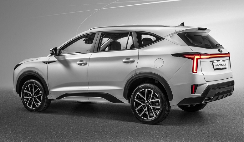 Замена Hyundai Santa Fe и Kia Sorento. Самый большой «Москвич» по цене от 2,8 млн рублей появится у дилеров в феврале 2025 - 1 Замена Hyundai Santa Fe и Kia Sorento. Самый большой «Москвич» по цене от 2,8 млн рублей появится у дилеров в феврале 2025