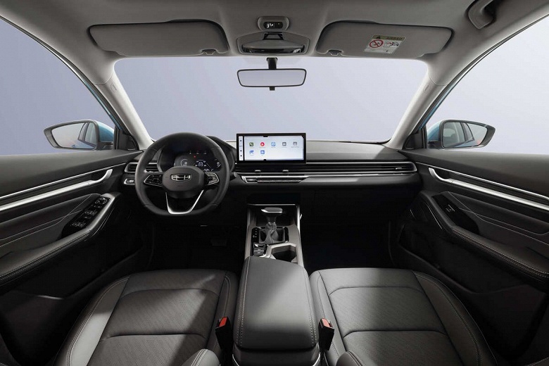 Дешевый седан Geely с &laquo;автоматом&raquo; не разорит своего владельца: расходы на Geely Emgrand за 5 лет составят всего 1,08 млн рублей