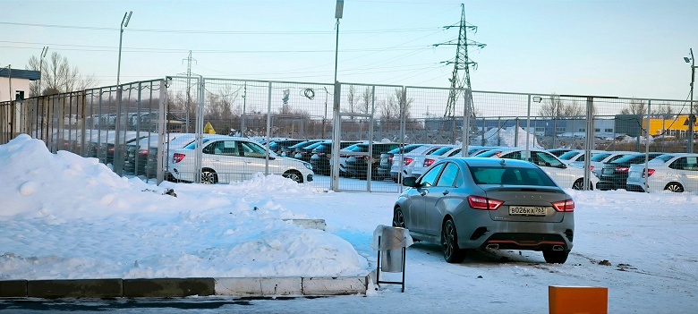 «На территории очень много кузовов ждущих своей очереди на сборку». АвтоВАЗ не останавливал сборку «спортивных» Lada Vesta - 2 «На территории очень много кузовов ждущих своей очереди на сборку». АвтоВАЗ не останавливал сборку «спортивных» Lada Vesta
