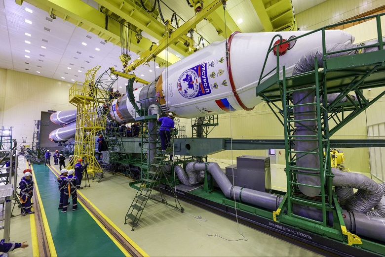 Роскосмос собрал ракету &laquo;Союз-2.1б&raquo; для запуска &laquo;Ресурса-П&raquo;