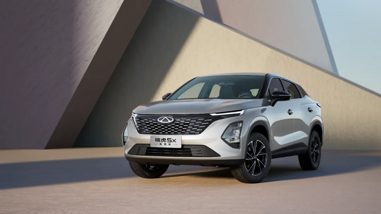 Новейший кроссовер Chery c дизайном Omoda C5 &mdash; всего 9,5 тыс. долларов (950 тыс. рублей). Представлен Chery Tiggo 5x High Energy Edition