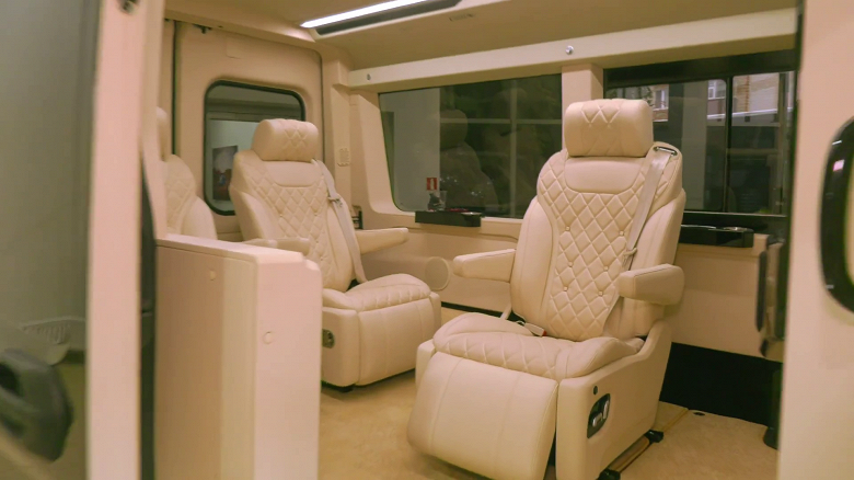 Российская альтернатива Toyota Alphard и Lexus LM. В продаже появился люксовый &laquo;Соболь NN&raquo; за 7,35 млн рублей