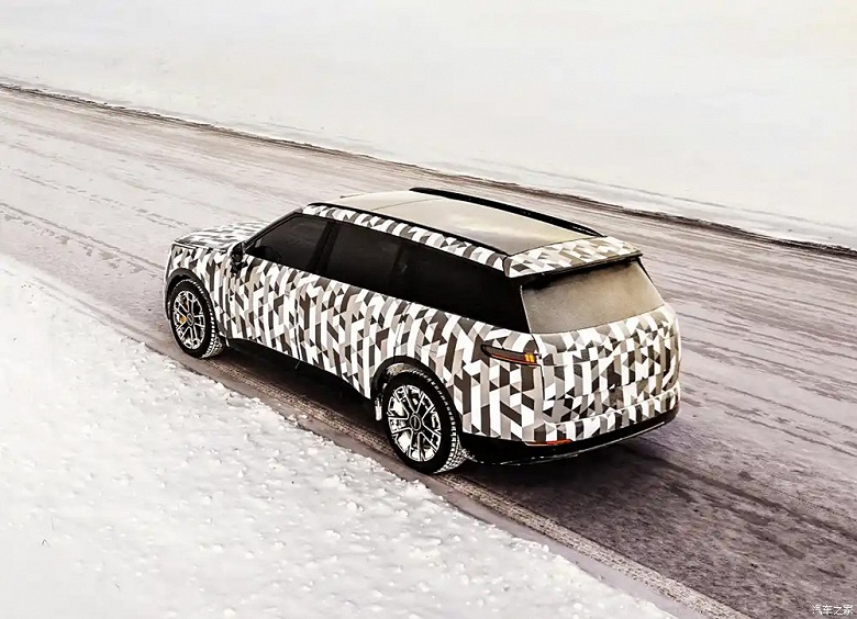 Geely готовит конкурента Li Auto L9 и Aito M9. Большой внедорожник Lynk & Co засняли на живых фото, и он может официально приехать в Россию - 4 Geely готовит конкурента Li Auto L9 и Aito M9. Большой внедорожник Lynk & Co засняли на живых фото, и он может официально приехать в Россию