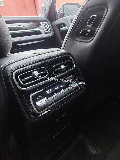 Альтернатива Toyota Land Cruiser Prado и Tank 500 уже в России. Живые фото официального BAIC BJ60 с 8-ступенчатым &laquo;автоматом&raquo; и полным приводом