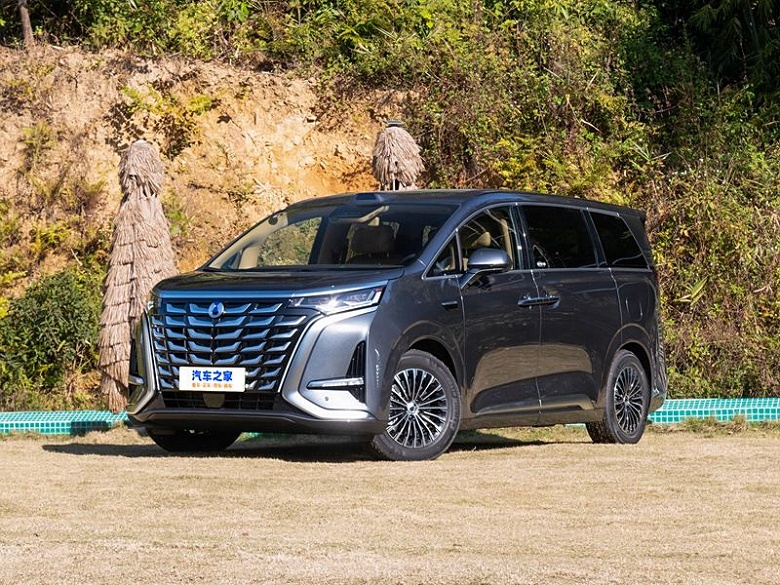 Замена Toyota Alphard и Toyota Sienna. Представлен BYD Denza D9 2025 — система «Глаз Бога» теперь во всех версиях - 1 Замена Toyota Alphard и Toyota Sienna. Представлен BYD Denza D9 2025 — система «Глаз Бога» теперь во всех версиях