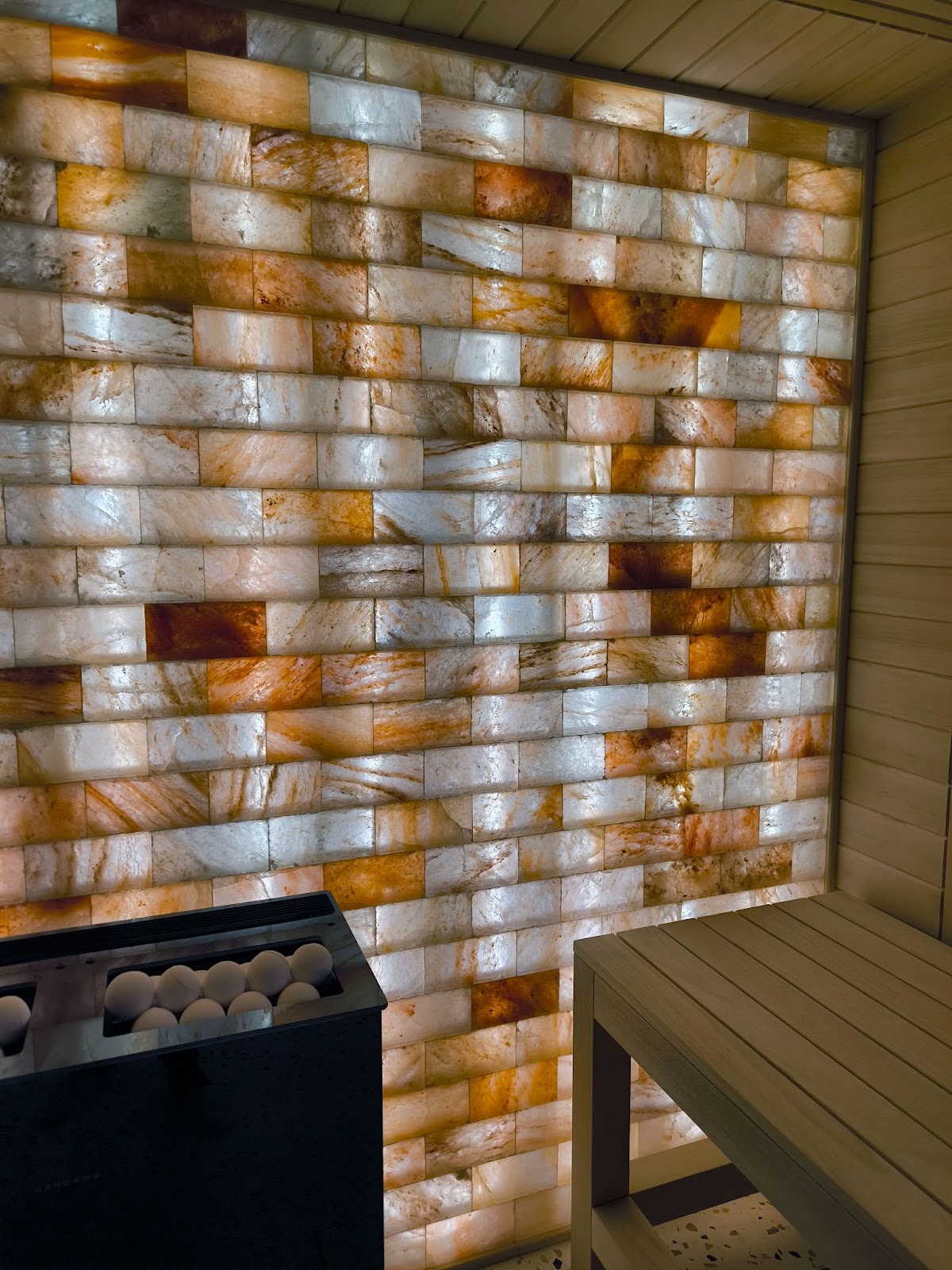  Солевая стена в сауне