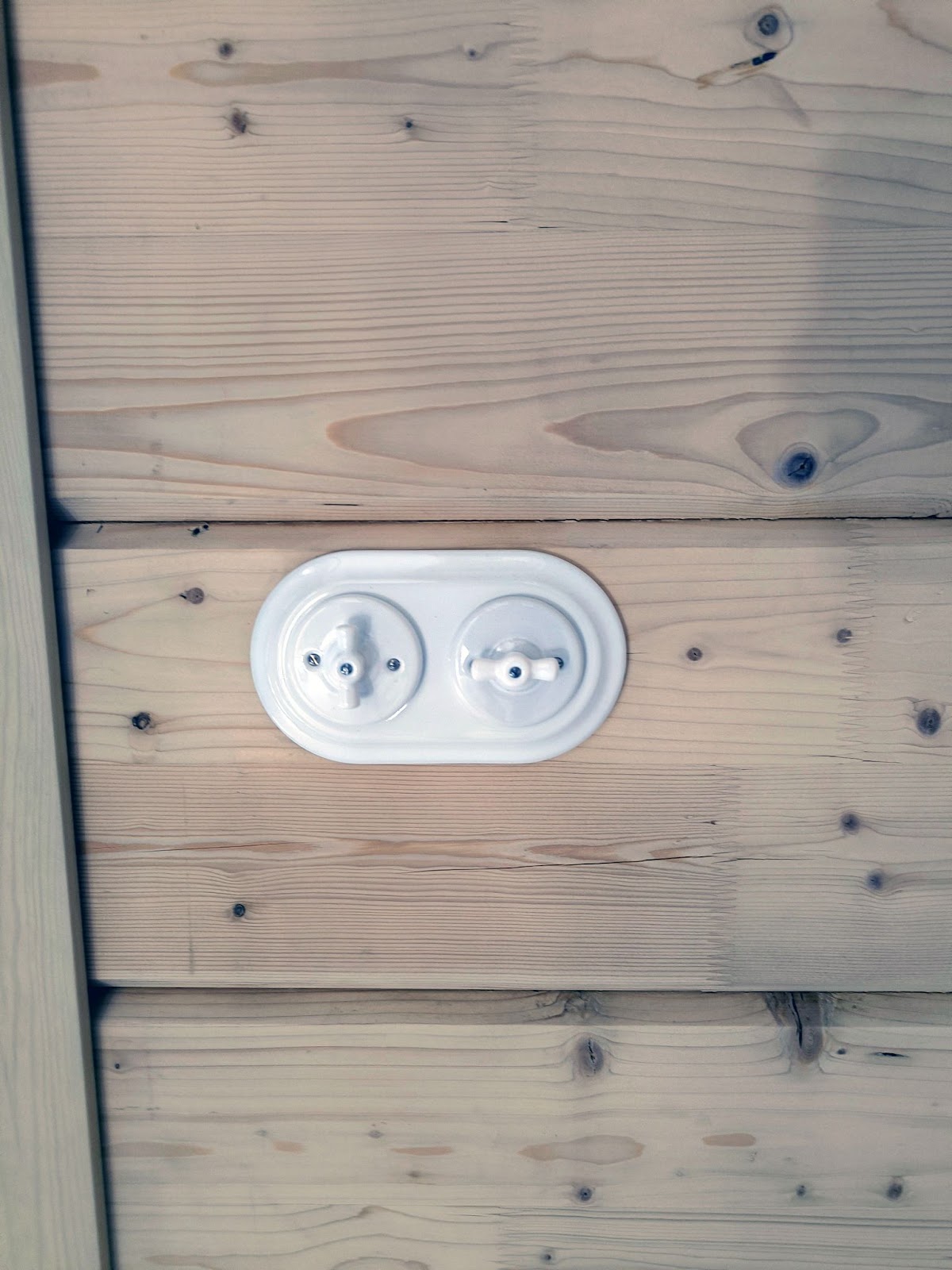 Поворотные выключатели выбрали неудачно