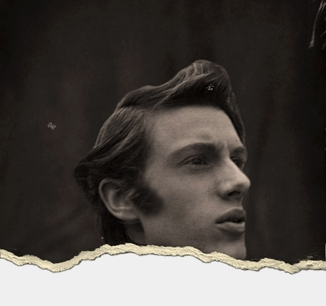 Алекс носил бакенбарды, поэтому хоть чем-то походил на шотландского изобретателя из 1893 года