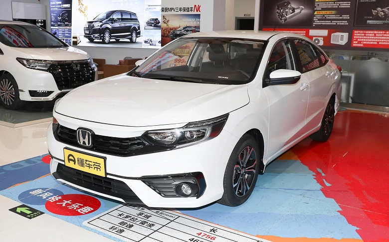 Японский заменитель Lad Vesta за 2,4 млн рублей. В Россию привезли Honda Envix за 2,4 млн рублей - 1 Японский заменитель Lad Vesta за 2,4 млн рублей. В Россию привезли Honda Envix за 2,4 млн рублей