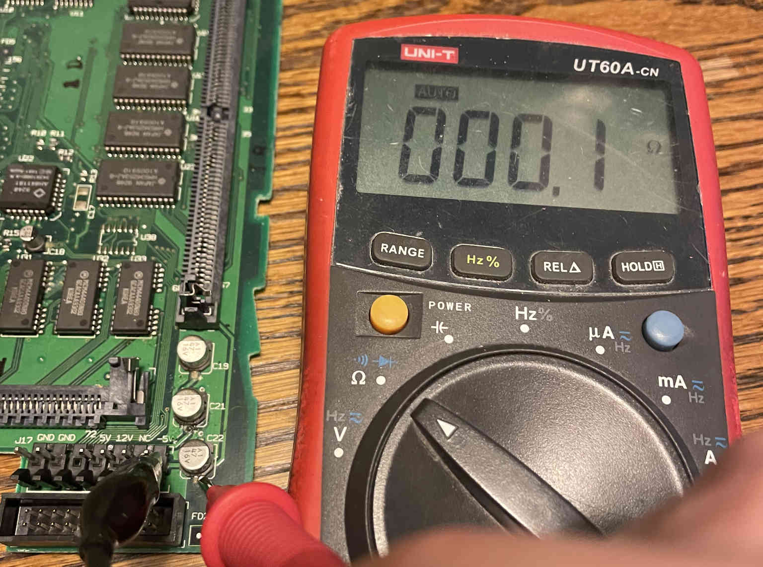 Как инженеры Apple ошиблись с полярностью конденсатора - 4 Как инженеры Apple ошиблись с полярностью конденсатора - 4