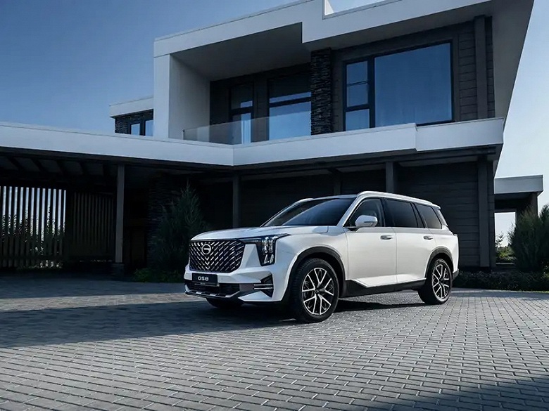 &laquo;Китайский Cadillac&raquo;, который стал бестселлером марки в России, подешевел. Специальная цена на GAC GS8 действует до конца января