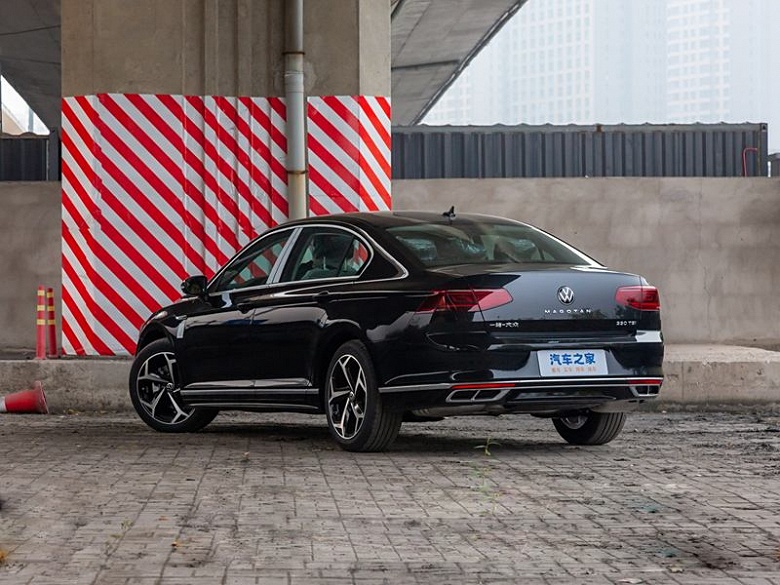 Представлен люксовый Volkswagen Magotan: 1,4-литровый турбомотор и сниженная на 3700 долларов цена - 2 Представлен люксовый Volkswagen Magotan: 1,4-литровый турбомотор и сниженная на 3700 долларов цена