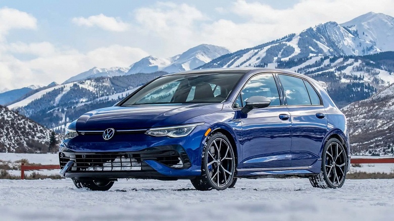 Продажи Volkswagen Golf GTI и Golf R с механической коробкой передач резко выросли после удаления МКПП из Golf 2025 - 1 Продажи Volkswagen Golf GTI и Golf R с механической коробкой передач резко выросли после удаления МКПП из Golf 2025