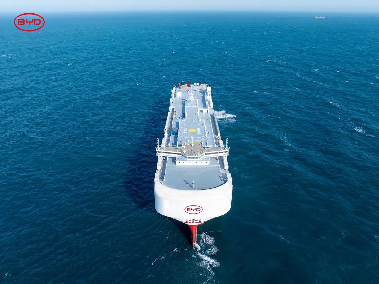 «Ускорить процесс интернационализации китайских машин на новой энергии». BYD показала огромный корабль на 7 тысяч машин - 2 «Ускорить процесс интернационализации китайских машин на новой энергии». BYD показала огромный корабль на 7 тысяч машин