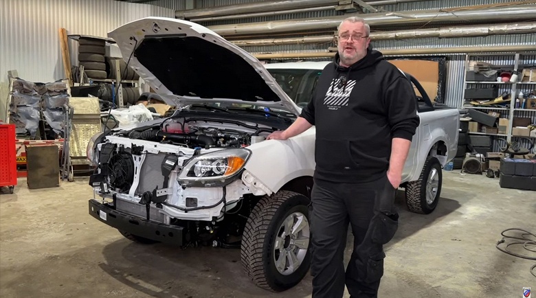 Рама как у Toyota Hilux, китайский аккумулятор и слабая шумоизоляция. &laquo;Клубный сервис&raquo; разобрал &laquo;русский Hilux&raquo; &mdash; пикап Sollers ST6