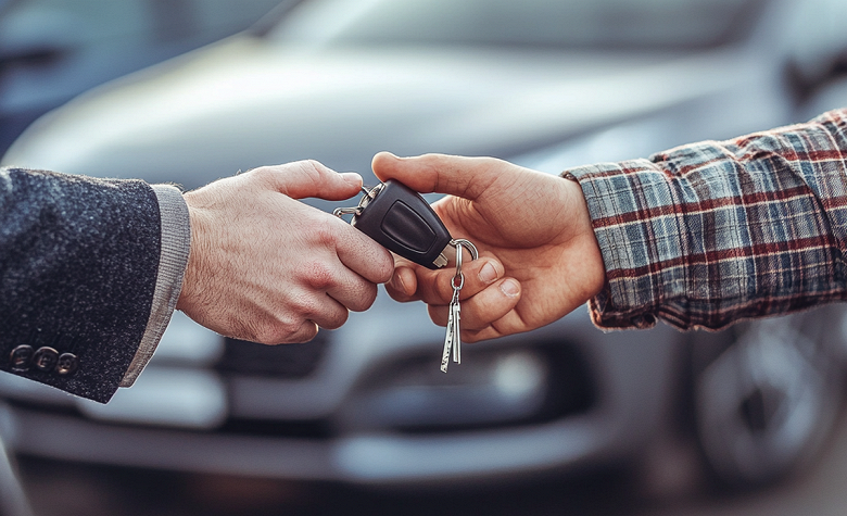 Сэкономили, называется: россияне вынуждены доплачивать огромные суммы за ранее купленные машины - 1 Сэкономили называется: россияне вынуждены доплачивать огромные суммы за ранее купленные машины