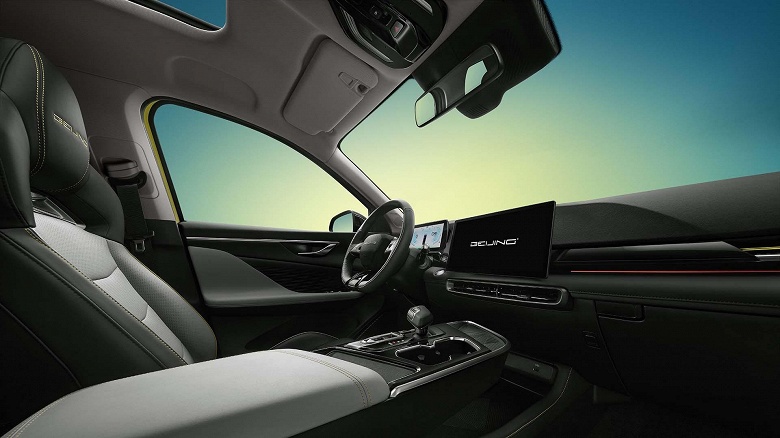 Хорошо оснащенный кроссовер с вариатором &mdash; всего 1,67 млн рублей. В России сильно подешевели BAIC X35 и BAIC X55