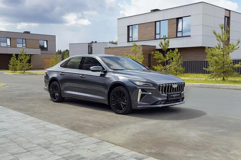 Заменитель Toyota Camry от Geely начнут выпускать в Белоруссии &mdash; машину будут поставлять в Россию