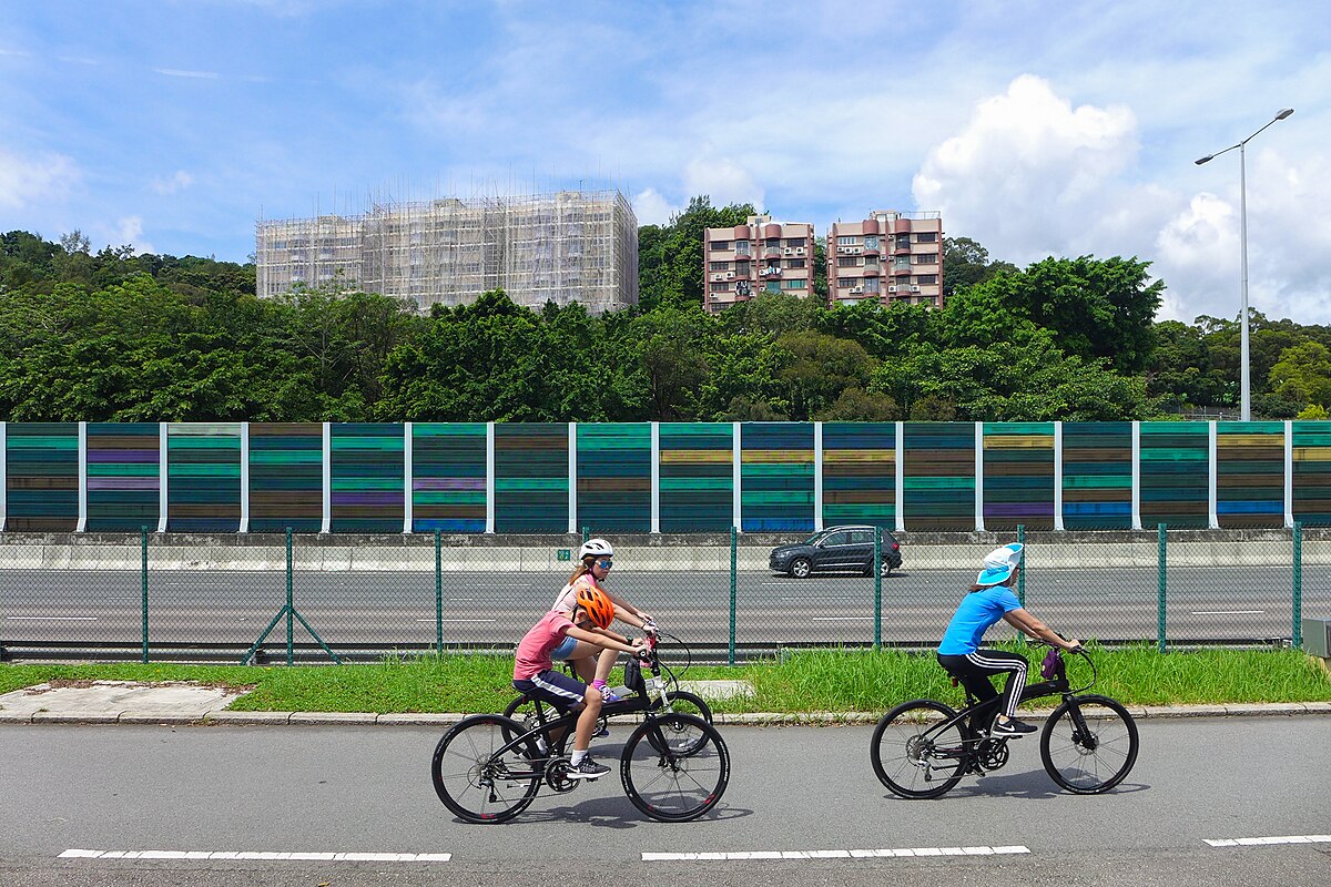 Tolo Highway noise barrier in Hong Kong