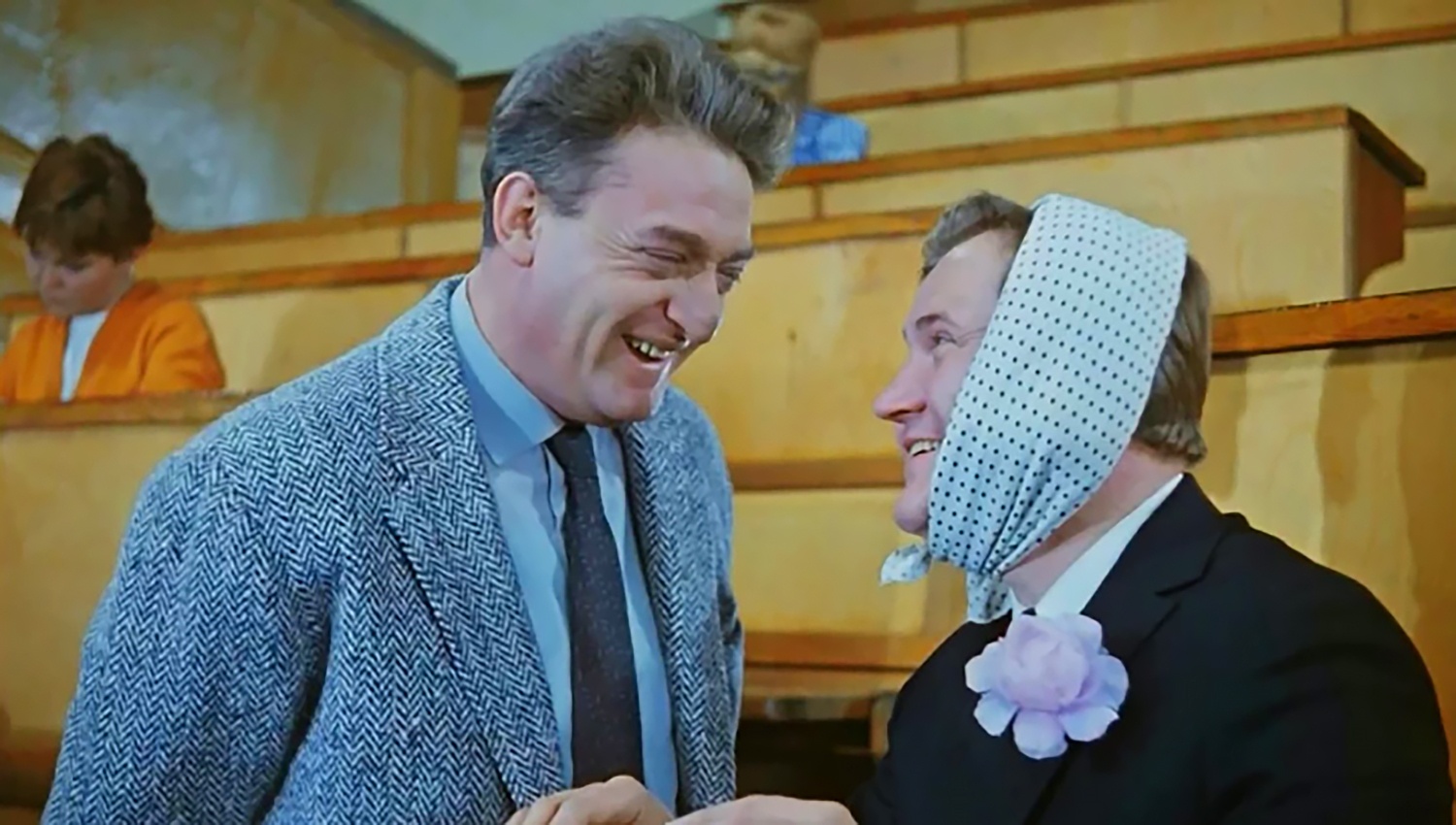 «Профессор, конечно, лопух, но аппаратура при нём» — или немного о костной проводимости - 1