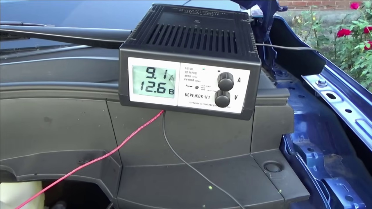 Как зарядить аккумулятор, не снимая его с автомобиля - 19 Как зарядить аккумулятор, не снимая его с автомобиля - 19