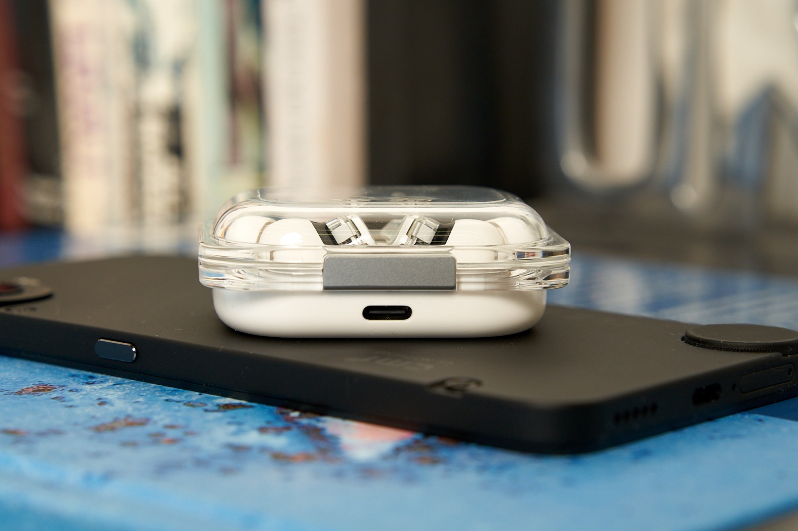 Nothing Ear (a): искусство технологичного минимализма - 10