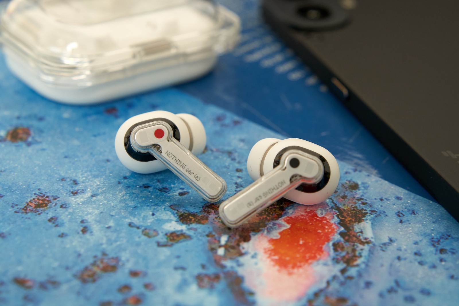 Nothing Ear (a): искусство технологичного минимализма - 5